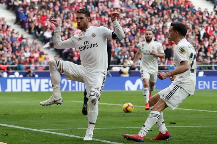 راموس يحتفل بهدفه في مرمى أتلتيكو راموس يحتفل بهدفه في مرمى أتلتيكو